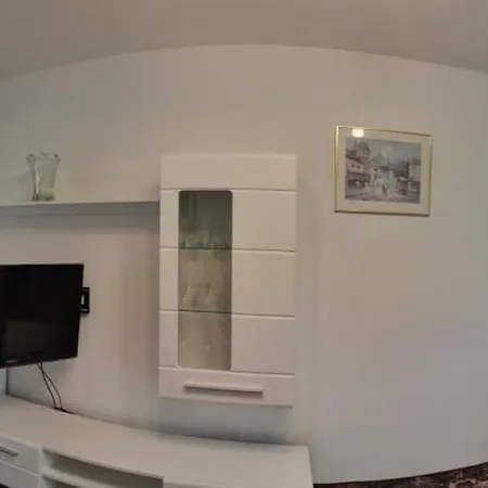 Haus Steinmeyer 3* באד פירמונט
